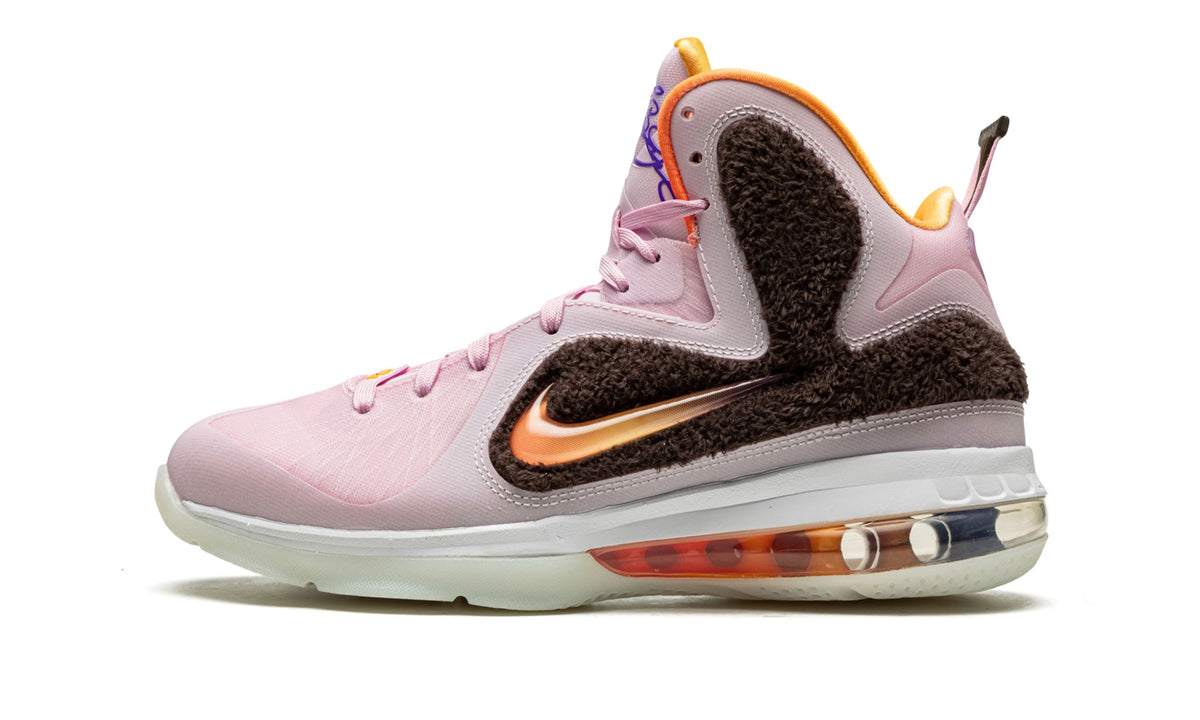 Nike LeBron 9 King of LA (2022)