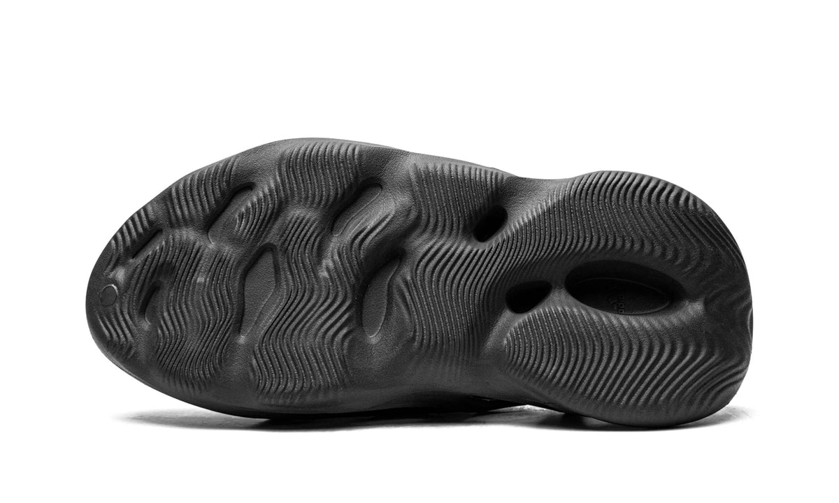 adidas Yeezy Foam RNNR Onyx